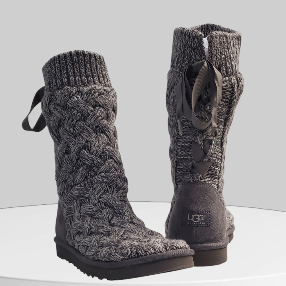 Ugg Isla Knit Gray Sweater Boots 10